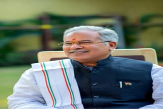CM Baghel offers helicopter to arch rival Raman Singh to attend Shah's rally