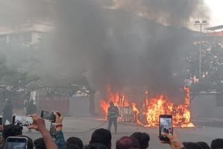 Burning Bus In Thane