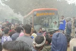 DTC bus rams into slums