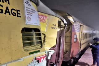 SLR coach derail during shunting