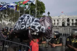 پیرو میں سکیورٹی فورسز کے ساتھ جھڑپ میں سترہ مظاہرین ہلاک
