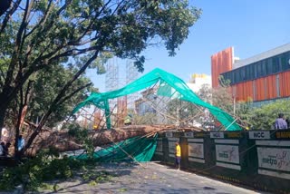 Metro pillar collapse in Bengaluru  bengaluru  ബെംഗളൂരു  കർണാടക  മെട്രോ തൂൺ തകർന്ന് വീണു  അമ്മയ്ക്കും മകനും ദാരുണാന്ത്യം  അച്ഛനും മകൾക്കും പരിക്ക്  കല്യാണ്‍ നഗറില്‍  എച്ച്ആര്‍ബിആര്‍ ലേ ഔട്ട്  karnataka  metro pillar collapsed mother son dead