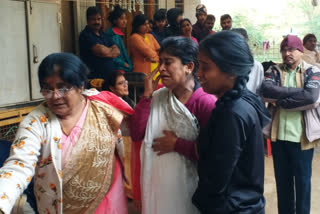 Metro Pillar Collapse : Funeral of mother and child performed in Davanagere