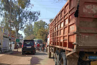 MP Guna Dumpers running indiscriminately no entry