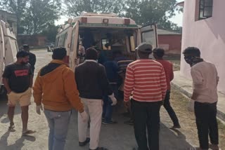 road-accident-in-seraikela-many-workers-died-due-to-pickup-van-overturning-in-rajnagar