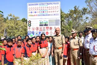 SP CB Rishyant with school students