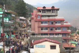 Sinking Joshimath: Administration starts demolition of precariously standing hotels