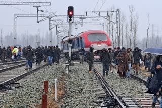 Banhal to Barumulla train derailed news