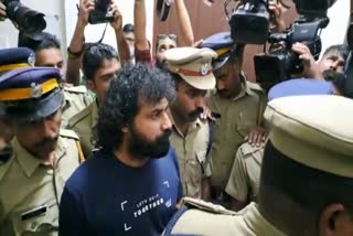 Safe and Strong financial fraud case  Praveen Rana remanded  Additional Sessions Court remanded Praveen Rana  സേഫ് ആൻഡ് സ്ട്രോങ്ങ് നിക്ഷേപ തട്ടിപ്പ്  പ്രവീൺ റാണ റിമാൻഡിൽ  കൂടുതല്‍ പേരെ ചോദ്യം ചെയ്യാനൊരുങ്ങി പൊലീസ്  പ്രവീൺ റാണയെ കോടതി 14 ദിവസത്തേക്ക് റിമാൻഡ് ചെയ്തു  തൃശൂര്‍ പീച്ചി സ്വദേശി ഹണി തോമസിന്‍റെ പരാതി  തൃശൂർ അഡീഷണൽ സെഷൻസ് കോടതി  തൃശൂര്‍ പൊലീസ് കമ്മിഷണര്‍