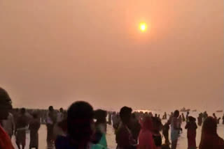 Thousands of devotees took a dip at the confluence of the Hooghly river and the Bay of Bengal in the morning on the occasion of Makar Sankranti. Meanwhile, personnel of the Coast Guard (ICG) and disaster management teams have stepped up vigil along the coastline, while the police and civil defence volunteers were deployed at the fair ground.