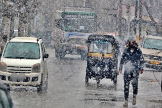 Jammu and Kashmir authorities issued an avalanche warning for 12 districts and also with a high danger level likely to occur above 2,000 metres of the Kupwara district in the next 24 hours on Saturday.