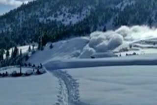 avalanche-hits-gurez-of-north-kashmir