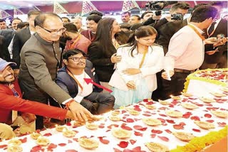 cm Shivraj Singh honored paralympic player