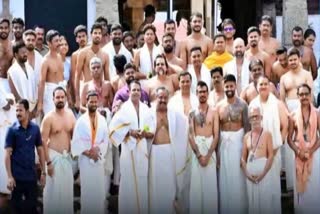 indian cricket team visits padmanabhaswamy temple