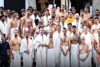 India team in Padmanabhaswamy temple