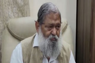 Haryana Home Minister Anil Vij holds "Janta Darbar" to hear people's grievances every Saturday in Ambala when Vij pulled up the Kaithal Superintendent of Police said, SP saheb, tea is being served to the accused in the police station and you are saying that the accused is not being found. The criminals are sitting in the police station.