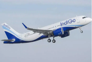 indigos madurai delhi flight lands indore airport  indigo ariline  indigos madurai delhi flight  flight passenger dies in indore  ഇൻഡിഗോ എയർലൈൻസ്  വിമാന യാത്രക്കാരന്‍ മരിച്ചു  ഇന്‍ഡോര്‍ വിമാനത്താവളം  Indore Airport