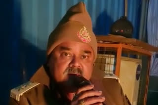 guna police officer singing kishore kumar song