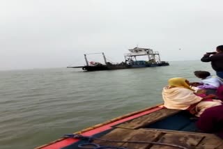 boat stocked at chilika lake