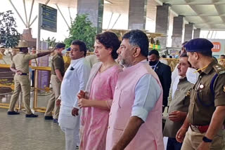 Congress leader Priyanka Gandhi arrived  Priyanka Gandhi arrived to Karnataka  Na Nayaki conference  Congress leader Priyanka Gandhi news  ರಾಜ್ಯಕ್ಕೆ‌ಆಗಮಿಸಿದ ಪ್ರಿಯಾಂಕಾ ಗಾಂಧಿ  ಕೆಂಪೇಗೌಡ ಅಂತರಾಷ್ಟ್ರೀಯ ವಿಮಾನ ನಿಲ್ದಾಣ  ವಿಮಾನದಲ್ಲಿ ದೆಹಲಿಯಿಂದ ಬಂದ ಪ್ರಿಯಾಂಕಾ ಗಾಂಧಿ  ನಾ ನಾಯಕಿ ಕಾರ್ಯಕ್ರಮದಲ್ಲಿ ಪ್ರಿಯಾಂಕ ಗಾಂಧಿ  ಸ್ತ್ರೀ ಶಕ್ತಿ ಪ್ರದರ್ಶನದಲ್ಲಿ ಪ್ರಿಯಾಂಕಾ ಗಾಂಧಿ ಭಾಗಿ  ಸಮಾವೇಶದಲ್ಲಿ ಮೊಟ್ಟಮ್ಮ ಮಾತು