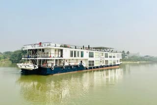 Ganga Vilas Cruise Stuck in chapra Bihar