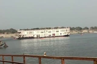 Ganga Vilas Cruise stuck in Bihar