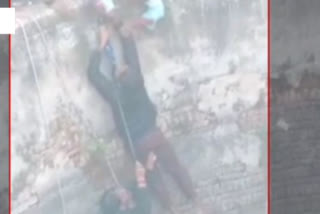 Video of villagers rescuing father-son duo from well in Bihar's Kaimur