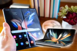 samsung foldable smartphones online retail pre booking started