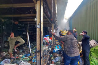 Several shops charred in massive fire in Juna Bazaar