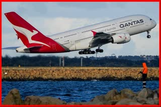 Qantas plane lands safely
