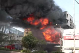 huge-fire-breaks-out-in-multi-storied-building-in-secunderabad