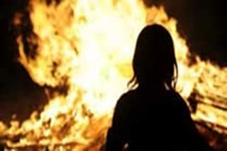 MISCREANTS SET FIRE TO MINOR GIRL IN VAISHALI FOR REFUSING TO DANCE