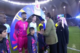 BIG B Greets Ronaldo-Messi: સુપરસ્ટાર અમિતાભ બચ્ચન રોનાલ્ડો અને મેસીને મળ્યા