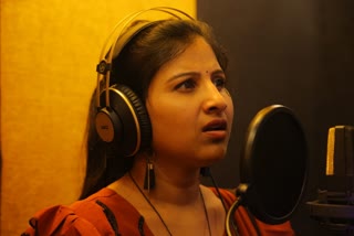 singer mangli