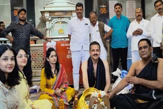 Shani devotee offered an urn worth one crore