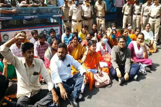 Protest of PET candidates in front of TSPSC office