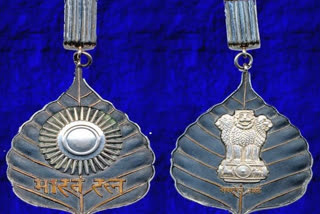 REPUBLIC DAY 2023 KNOW WHICH AWARDS ARE GIVEN ON THIS OCCASION