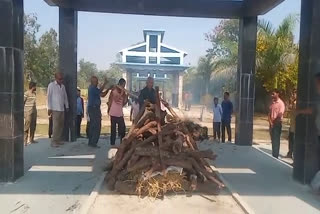 anuppur father last funeral done by daughter