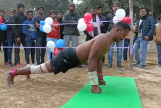 Mukesh Kumar doing push-up