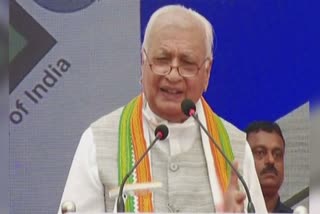 Governor on University Amendment Bill  University Amendment Bill latest Update  University Amendment Bill  President of India  സര്‍വകലാശാല നിയമ ഭേദഗതി ബില്‍  സര്‍വകലാശാല  രാഷ്‌ട്രപതിക്ക് അയക്കും  രാഷ്‌ട്രപതി  തെറ്റുകള്‍ ചൂണ്ടികാണിക്കാന്‍ പ്രതിപക്ഷ നേതാവല്ല  ഗവര്‍ണര്‍  ഗവര്‍ണര്‍ ആരിഫ് മുഹമ്മദ് ഖാന്‍  കണ്‍കറന്‍റ് ലിസ്‌റ്റില്‍ ഉള്‍പ്പെട്ട വിഷയം  തിരുവനന്തപുരം  നിയമം ഭേദഗതി ചെയ്യാന്‍  മുഖ്യമന്ത്രിയുടെ പ്രൈവറ്റ് സെക്രട്ടറി  മുഖ്യമന്ത്രി