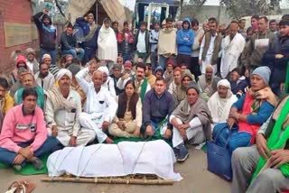 Farmers protest in sonipat over sugarcane rate