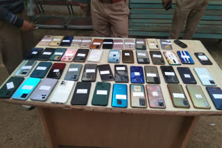Jaipur Police recovered smartphones and handed over to real owners