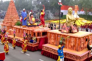Republic day: டெல்லியில் ஒளவையார், வேலுநாச்சியார் சிலைகளுடன் தமிழ்நாடு அலங்கார ஊர்தி!