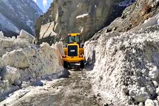 NH-5 Blocked due to glacier in Tinku Nala