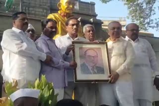 kpcc-working-president-ramalingareddy-participated-in-republic-day-celebration