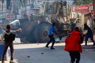 Israeli troops firing  Jenin refugee camp  Jenin refugee camp firing  Israel  palastine  firing at Jenin refugee camp  അഭയാര്‍ഥി ക്യാമ്പില്‍ വെടിവെപ്പ്  ഇസ്രായേല്‍ സൈന്യത്തിന്‍റെ വെടിവെപ്പ്  ഇസ്രായേല്‍ സൈന്യം വെടിവെപ്പ് നടത്തി  ജെനിന്‍  വെസ്റ്റ് ബാങ്കിലെ ജെനിന്‍ അഭയാര്‍ഥി ക്യാമ്പ്  9 പലസ്‌തീനികള്‍ കൊല്ലപ്പെട്ടു  പലസ്‌തീനിയൻ റെഡ് ക്രസന്‍റ്  ഇസ്രായേല്‍ സൈന്യം  പലസ്‌തീന്‍