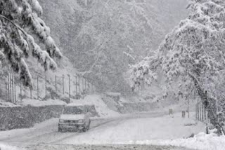 کشمیر میں چوبیس گھنٹوں کے دوران برف باری کی پیش گوئی