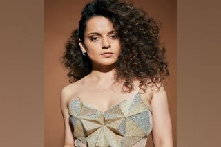 triumph over hate  Kangana Ranaut on Pathan issue  Kangana Ranaut warns Bollywood  Kangana Ranaut warns Bollywood on Pathan issue  ബോളിവുഡിന് കങ്കണയുടെ മുന്നറിയിപ്പ്  Kangana Ranaut  പഠാന്‍  Pathan  Pathan movie  ങ്കണ റണാവത്ത്  സംവിധായകന്‍ കരണ്‍ ജോഹര്‍  ആലിയ ഭട്ട്  പഠാനെ പുകഴ്‌ത്തി കരണ്‍ ജോഹര്‍