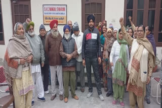 Villagers oppose Mohalla clinic being opened by Punjab government