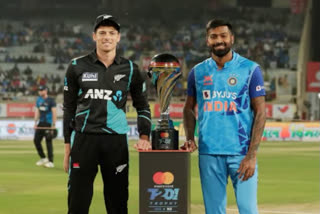 IND vs NZ 2nd T20 : Second blow to New Zealand, Conway out, score 35/3 after 7 overs
